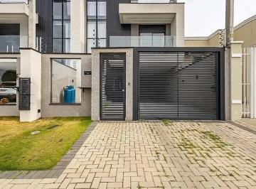 Casa · 154m² · 3 Quartos · 2 Vagas · Sobrado Triplex com Terraço e Espaço Gourmet no Capão da Imbuia