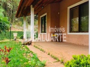 Casa · 200m² · 3 Quartos · 4 Vagas · Segurança, Conforto e Exclusividade em um Só Lugar!