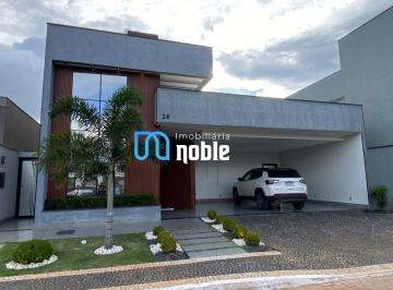 Casa de 3 quartos, Gama · Imobiliária Noble apresenta uma joia arquitetônica no Condomínio Residencial W1 Ponte Alta Norte
