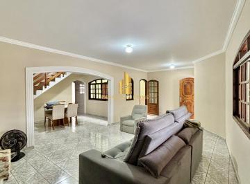 Casa · 216m² · 3 Quartos · 3 Vagas · Sobrado à Venda - 03 quartos c/ 01 suíte - 216m² 03 vagas -São Bernardo do Campo