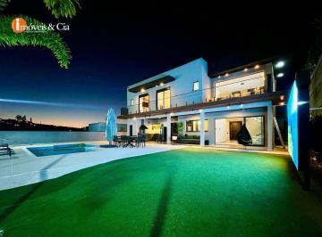 f7a82e68cb7521a4acc9b05981bd225f05388700 · Casa com 5 dormitórios à venda, 309 m² por R$ 3.400.000,00 - Condomínio Residencial Shamballa III -