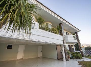 Casa · 328m² · 3 Quartos · 2 Vagas · Casa Mobiliada com 3 suítes à venda em Campo Largo