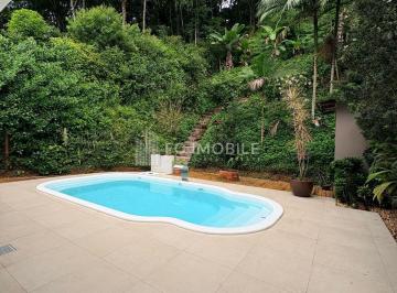 Casa · 280m² · 5 Quartos · 4 Vagas · Mansão em Joinvile com 5 quartos, piscina, bosque