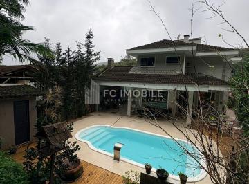 Casa · 280m² · 5 Quartos · 4 Vagas · Mansão em Joinvile com 5 quartos, piscina, bosque