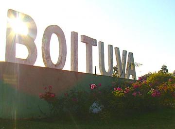 Casa de 3 quartos, Boituva · Oportunidade no Flora Ville | Casa Térrea Moderna com 3 Suítes, Piscina e Vista Permanente para Mata