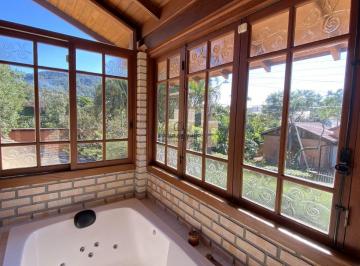 Casa de 4 quartos, Florianópolis · Casa no Rio Tavares financiável com 4 dormitórios sendo 3 suítes à venda, 228,00 m²