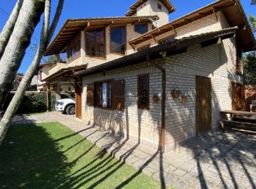 Casa de 4 quartos, Florianópolis · Casa 4 dormitórios sendo 3 suítes à venda, 228,00 m², Rio Tavares, Florianópolis/SC