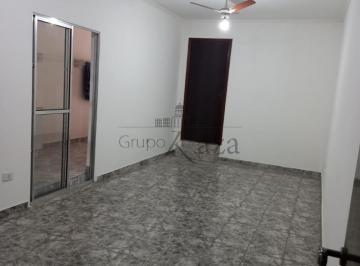 Casa · 210m² · 3 Quartos · 2 Vagas · Casa - Jardim Ismênia - 210m² - 3 Dormitórios.