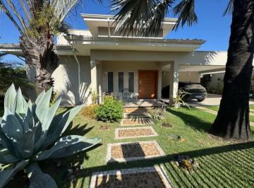 Casa · 330m² · 3 Quartos · 8 Vagas · Casa para venda no Condomínio Quinta de Santa Helena no bairro Campestre em Piracicaba/SP