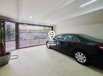 Casa · 157m² · 2 Vagas · Sobrado á venda no Itaim Bibi, 3 quartos, 2 vagas, 150 m².