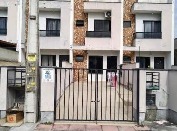 Casa · 70m² · 2 Quartos · 1 Vaga · Casa Mobiliada com 2 Quartos sendo 1 Suíte com aquecimento solar em Forquilhas, São José/SC