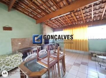 Casa · 210m² · 4 Quartos · 2 Vagas · Casa Térrea com 4 Dormitórios (1 Suíte) - Jardim Stella, Santo André/SP; Com 210 m2 de área construí