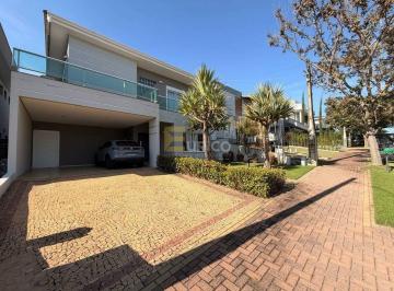 Casa · 305m² · 3 Quartos · 4 Vagas · Exclusividade à Venda no Condomínio Reserva dos Vinhedos em Louveira/Vinhedo-SP