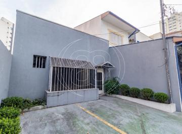 Casa · 111m² · 2 Vagas · Casa comercial para locação na Saúde com recepção, diversas salas e excelente distribuição!