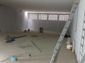 Comercial · 200m² · 3 Vagas · Galpão comercial para locação, 400m² no bairro Campestre - Santo André/SP