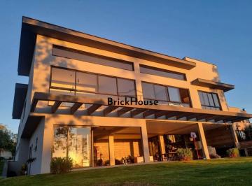 b35f7c4c344bea7e49d72f984e57f2ab6604cfe4 · Casa Sustentável de Alto Padrão em Itupeva | 5 Quartos • Piscina Aquecida • Sauna • Pomar • 1.000m²
