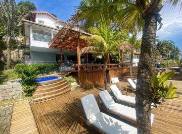 Casa · 320m² · 5 Quartos · Exclusividade e requinte à beira-mar para quem exige o melhor da vida