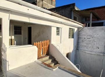 foto1 · Casa para locação no Parque Pinheiros - Taboão da Serra/SP - 45m² - 1 dormitório
