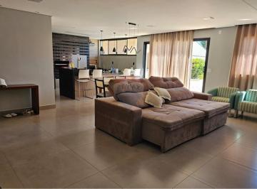 Casa · 395m² · 4 Quartos · 7 Vagas · Casa de Condomínio para venda em Jardim Ouro Branco de 395.00m² com 4 Quartos, 1 Suite e 7 Garagens