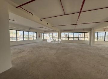 Comercial · 210m² · Sala comercial disponível para locação e Venda  no bairro Tabajaras em Uberlândia-MG