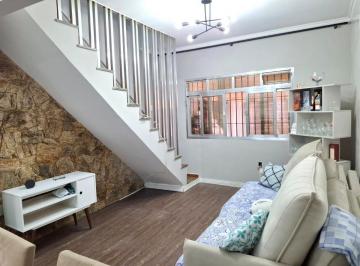 a794d3d5-6a11-42df-a692-e21d855990b0 · Elegante casa de vila para venda em Jardim Brasil (Zona Norte) com 3 quartos, sendo 2 suítes, 142m²