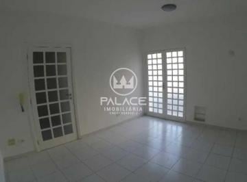 Casa · 140m² · 1 Quarto · 2 Vagas · Casa para venda em Centro de 140.00m² com 1 Quarto, 1 Suite e 2 Garagens