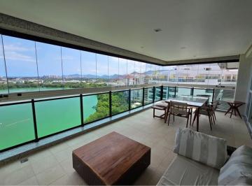 Apartamento · 241m² · 3 Quartos · 3 Vagas · Apartamento para Alugar 3 suítes amplas com closet | Planta original 4 quartos - 241m² - Vista Lagoa