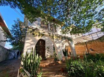 Casa · 257m² · 4 Quartos · SOBRADO COM 4 QUARTOS - CENTRO - SOROCABA
