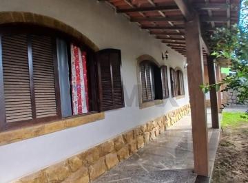 Casa · 360m² · 3 Quartos · 2 Vagas · Linda Casa em Unamar: Conforto e Vista para o Mar