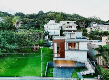 Casa · 483m² · 5 Quartos · 6 Vagas · Sobrado de Luxo Mobiliado com Vista Panorâmica e 5 Suítes no Portal do Mendanha