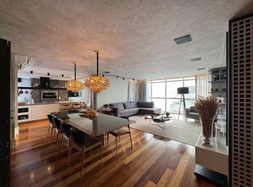 Apartamento · 234m² · 4 Quartos · 3 Vagas · Apartamento para alugar em Centro de 234.00m² com 4 Quartos, 4 Suites e 3 Garagens