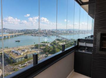 Apartamento · 75m² · 1 Quarto · 2 Vagas · Apartamento no centro de Florianópolis em condomínio clube