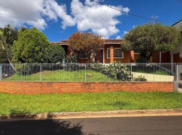 Casa de 3 quartos, Botucatu · Casa para venda em Vila São Judas Thadeu de 187.00m² com 3 Quartos, 1 Suite e 3 Garagens