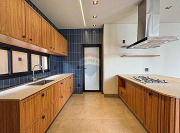 Casa · 271m² · 3 Quartos · 4 Vagas · Casa para venda em Bonfim Paulista de 270.65m² com 3 Quartos, 3 Suites e 4 Garagens