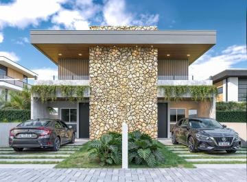 Casa · 150m² · 3 Quartos · 2 Vagas · Sobrado Alto Padrão em condomínio na praia dos Ingleses R$ 1.150.000,00
