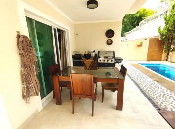 Casa de 3 quartos, Cotia · Casa para venda em Moinho Velho de 249.00m² com 3 Quartos, 3 Suites e 4 Garagens