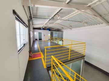 Comercial · 230m² · 4 Vagas · Galpão / Depósito / Armazém para alugar em Nova Vinhedo de 230.00m² com 4 Garagens