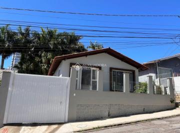 Casa · 110m² · 3 Quartos · Casa 03 DORMITORIOS à Venda em Barreiros - Próxima à Estácio de Sá e ao Colégio Elisa Andreoli