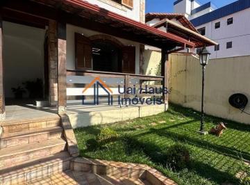 Casa · 233m² · 4 Quartos · 2 Vagas · Casa à venda no bairro Camargos - Belo Horizonte/MG