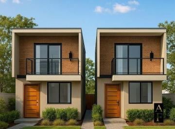 Casa · 120m² · 3 Quartos · 1 Vaga · Casa Sobrado em Areias da Palhocinha, Garopaba/SC