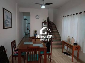 d7f3b6cffae387710b8e77e508d35105a04581ab · Sobrado com 3 Quartos e Quintal Amplo no Canto do Forte em Praia Grande