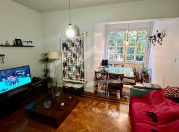 Apartamento · 100m² · 3 Quartos · 1 Vaga · Oportunidade Rara no Posto 2 de Copacabana . 3 Quartos + Vaga na Escritura