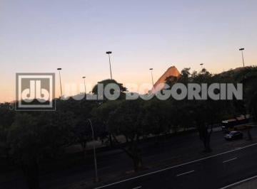 Apartamento · 163m² · 4 Quartos · 1 Vaga · FLAMENGO - PRAIA DO FLAMENGO - FRENTE - 4 QUARTOS - SUÍTE - 163m2 - GARAGEM