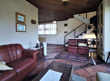 Casa · 111m² · 1 Vaga · CASA GEMINADA