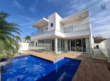Casa · 400m² · 5 Quartos · 6 Vagas · Casa de Condomínio para alugar em Alphaville Nova Esplanada 3 de 400.00m² com 5 Quartos, 4 Suites e 
