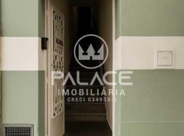 Casa · 140m² · 3 Quartos · 1 Vaga · Casa para alugar em Centro de 140.00m² com 3 Quartos, 1 Suite e 1 Garagem