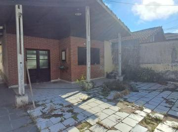 xusaq4q2yti5ymjjzwi4mtnj_md · Casa isolada à venda na Guilhermina, em Praia Grande SP.