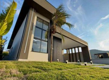 Casa · 162m² · 3 Quartos · 4 Vagas · Casa a venda no Condomínio Portal Lamis em Atibaia