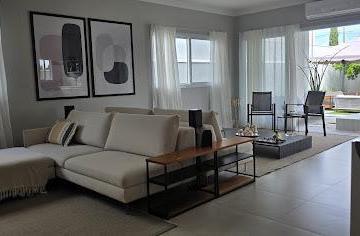 afdec55f0f51867a5719ec27964e0b371a604bd8 · Sobrado com 3 dormitórios à venda, 250 m² por R$ 2.665.000,00 - Condomínio Helvetia Park I - Indaiat