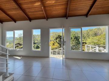 745fe990ac9cabb13455e3398db313bc6a25a25d · Casa Moderna em Condomínio Fechado | Piscina, Espaço Gourmet e Vista para a Natureza